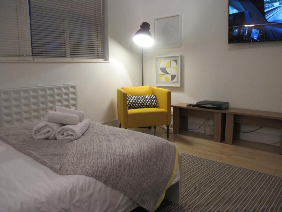 Holiday Home Fulham Лондон Экстерьер фото